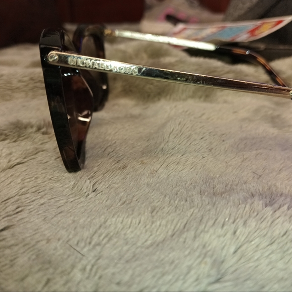 Michael kors woman 🕶️ - Picture 6 of 7